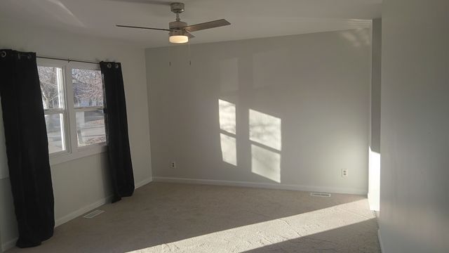 1307 Glenwood Road, Bloomington, IL 61704