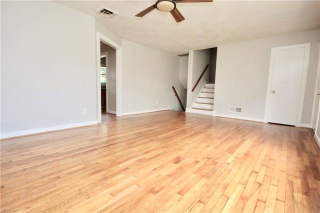 3821 Lampl AVE, Virginia Beach, VA 23452
