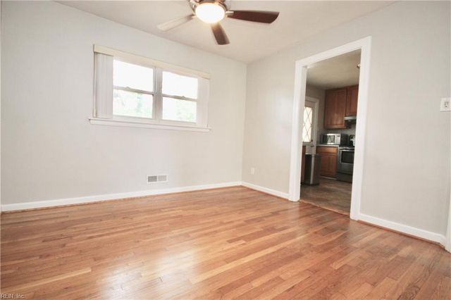 3821 Lampl AVE, Virginia Beach, VA 23452