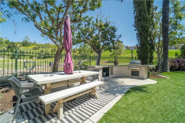 11 Willowglade, Rancho Santa Margarita, CA 92679