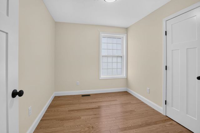20 Ritter Street, Nashua, NH 03060