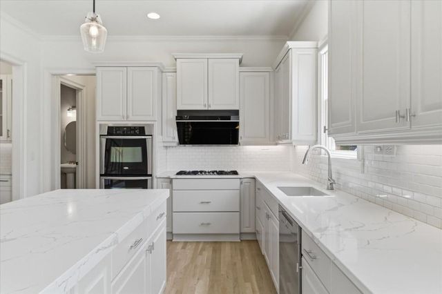 1705 ARDGLASS COURT NW, Kennesaw, GA 30152
