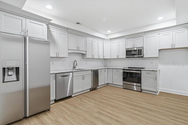 1705 ARDGLASS COURT NW, Kennesaw, GA 30152
