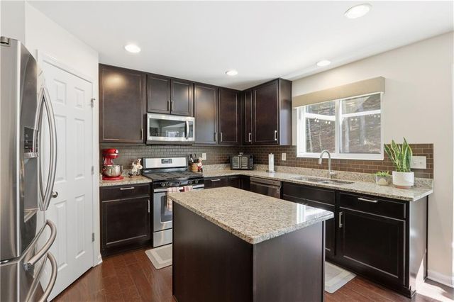 5397 Blossom Brook Drive, Sugar Hill, GA 30518