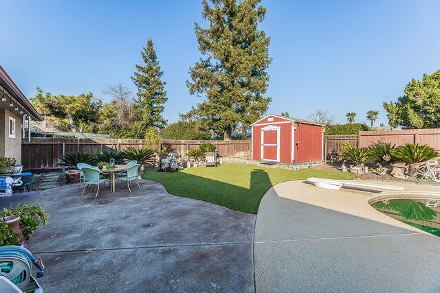 5644 N Hazel Avenue, Fresno, CA 93711