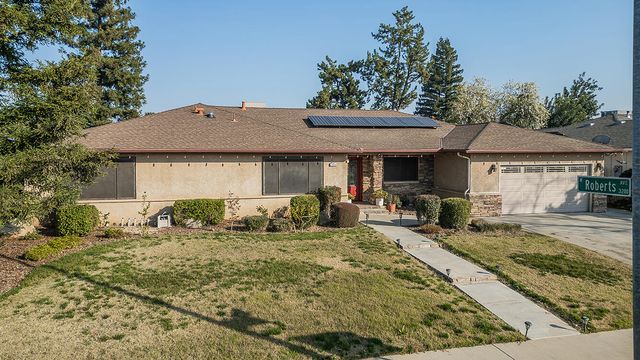 5644 N Hazel Avenue, Fresno, CA 93711