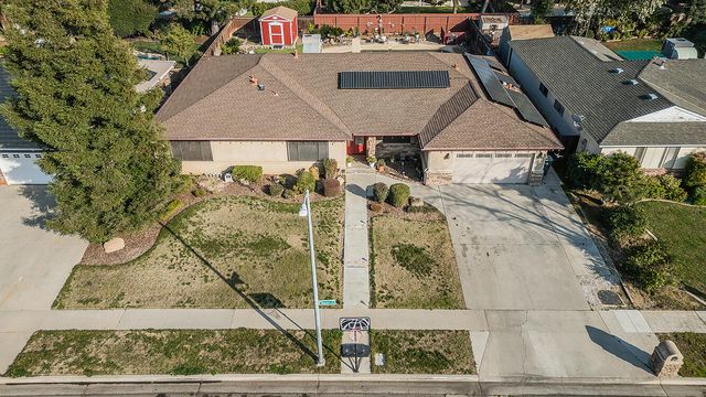 5644 N Hazel Avenue, Fresno, CA 93711