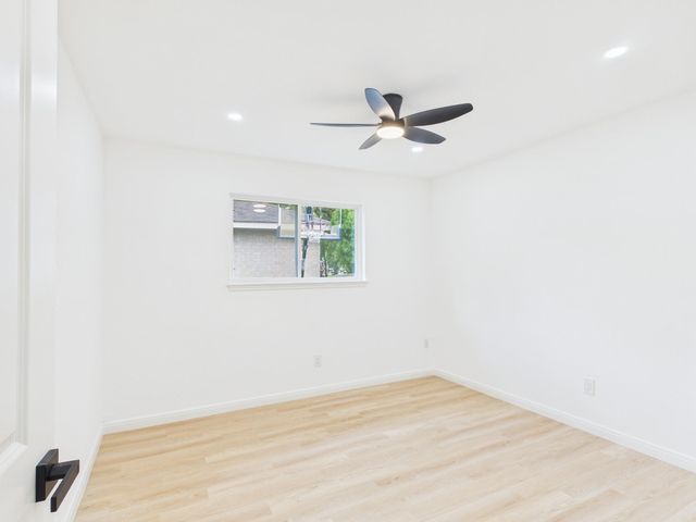 2002 Jones Street, Rosenberg, TX 77471