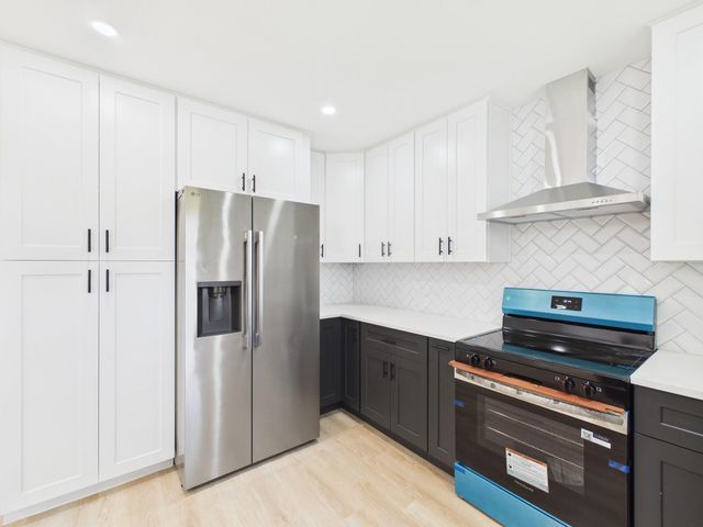 2002 Jones Street, Rosenberg, TX 77471