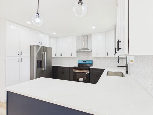 2002 Jones Street, Rosenberg, TX 77471