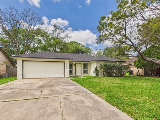 2002 Jones Street, Rosenberg, TX 77471