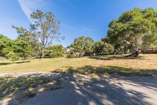 6959 Valle Pacifico Road, Salinas, CA 93907