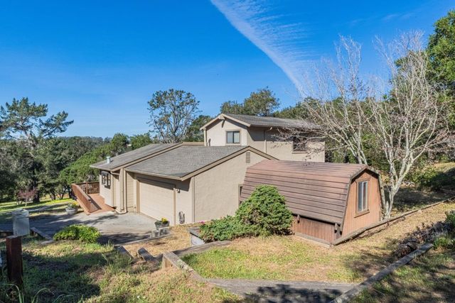 6959 Valle Pacifico Road, Salinas, CA 93907