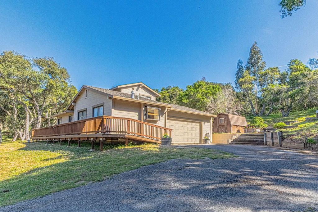 6959 Valle Pacifico Road, Salinas, CA 93907
