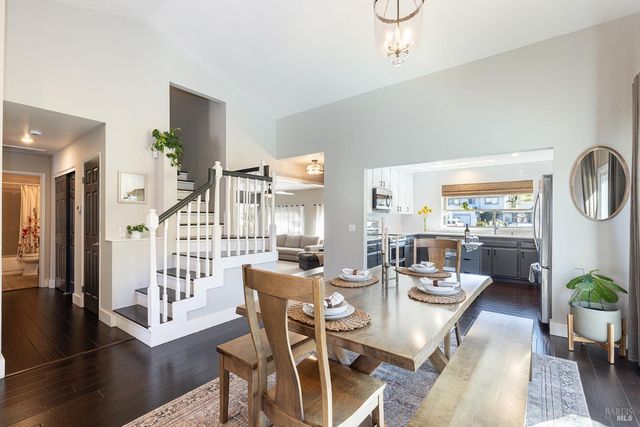 2409 Canin Ct, Santa Rosa, CA 95405