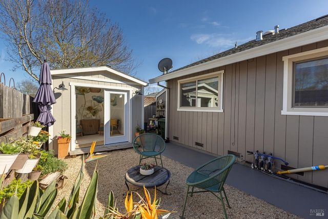 2409 Canin Ct, Santa Rosa, CA 95405