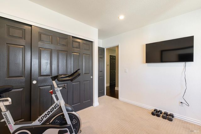 2409 Canin Ct, Santa Rosa, CA 95405