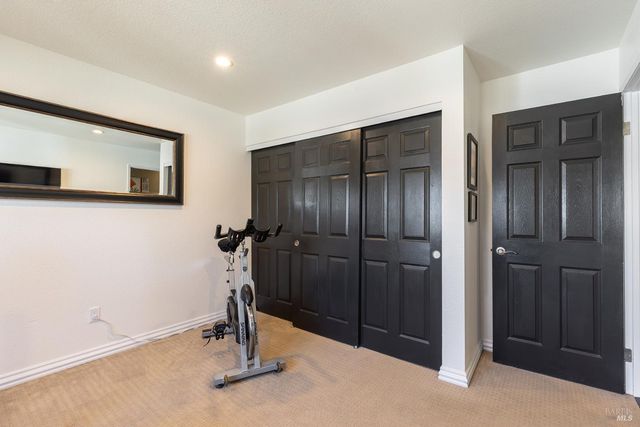 2409 Canin Ct, Santa Rosa, CA 95405