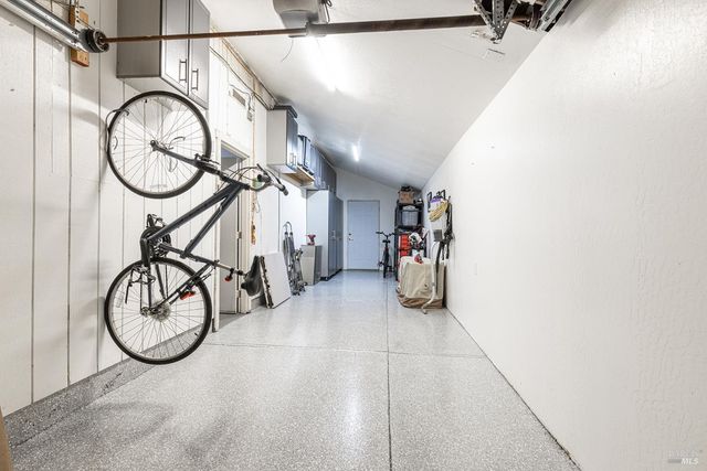 2409 Canin Ct, Santa Rosa, CA 95405