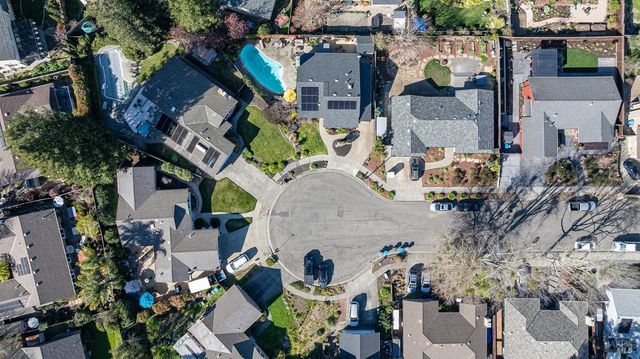 2409 Canin Ct, Santa Rosa, CA 95405