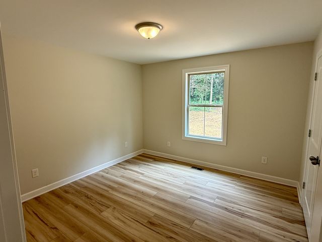 428 Parker Rd, Portland, TN 37148