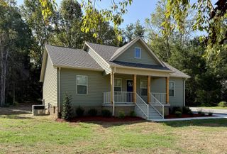 428 Parker Rd, Portland, TN 37148