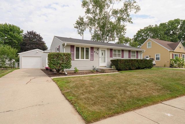 825 STONY BROOK LANE, Green Bay, WI 54304