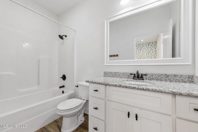 13004 Alta Vida Court, Gulfport, MS 39503