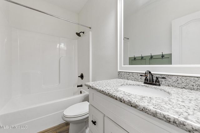 13004 Alta Vida Court, Gulfport, MS 39503