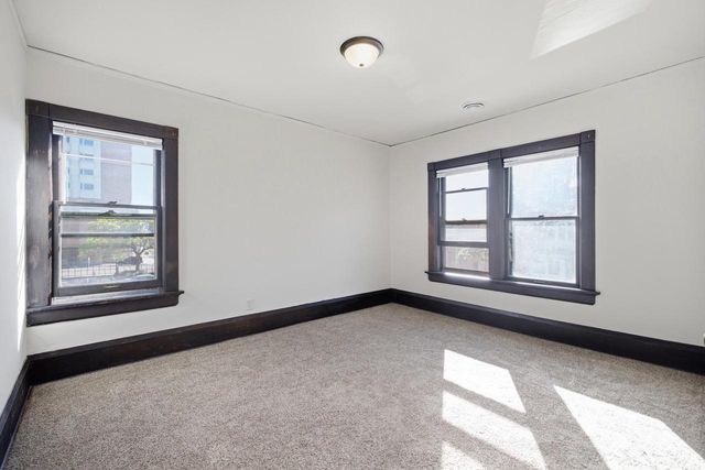 826 N 28th STREET, Milwaukee, WI 53208