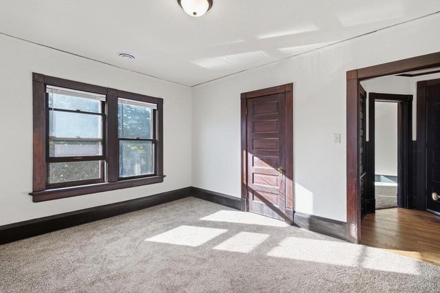 826 N 28th STREET, Milwaukee, WI 53208