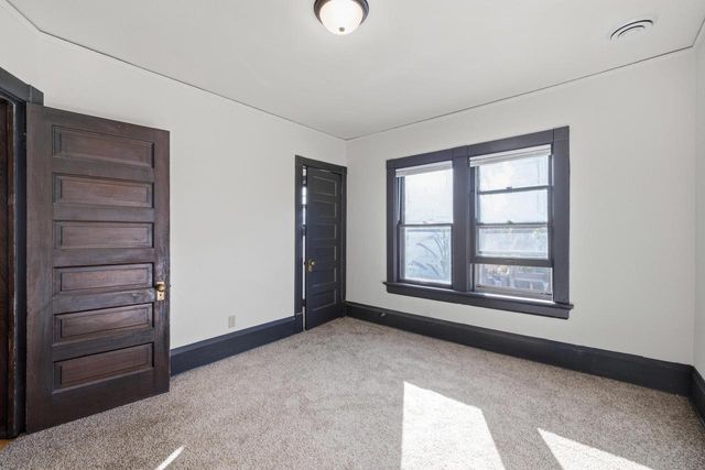 826 N 28th STREET, Milwaukee, WI 53208