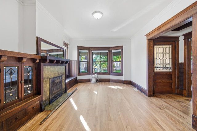 826 N 28th STREET, Milwaukee, WI 53208