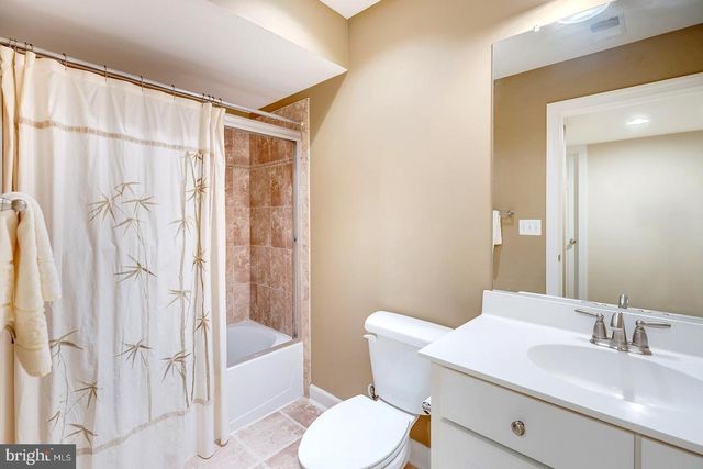 402 VILLAGE CENTER BLVD, Milton, DE 19968