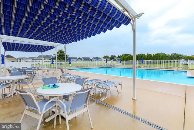 402 VILLAGE CENTER BLVD, Milton, DE 19968