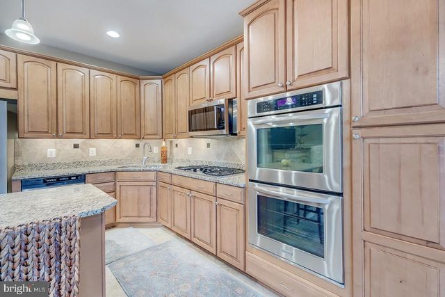 402 VILLAGE CENTER BLVD, Milton, DE 19968