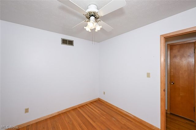 141 26th Street NW, Barberton, OH 44203