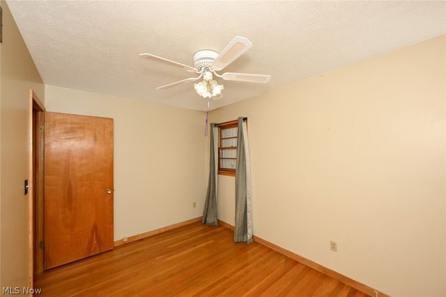 141 26th Street NW, Barberton, OH 44203