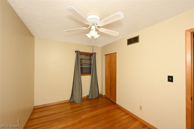 141 26th Street NW, Barberton, OH 44203