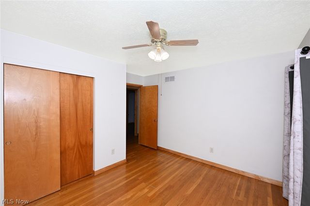 141 26th Street NW, Barberton, OH 44203