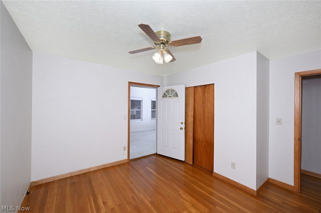 141 26th Street NW, Barberton, OH 44203