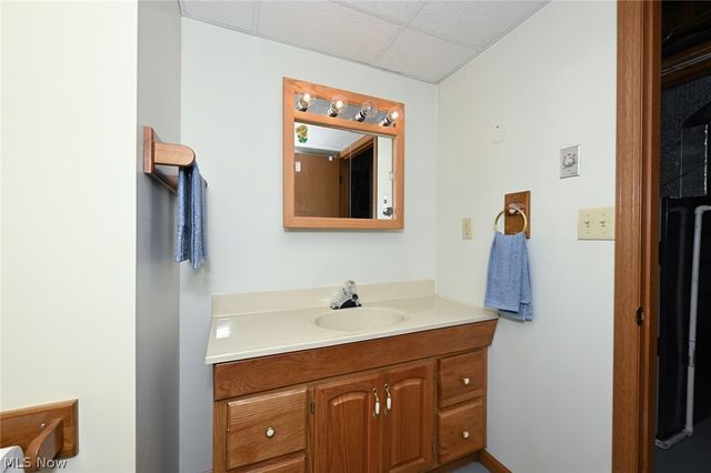 141 26th Street NW, Barberton, OH 44203