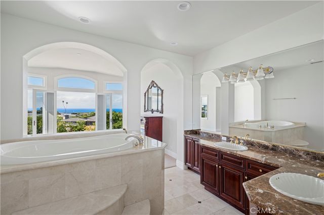 4627 Surrey Drive, Corona Del Mar, CA 92625