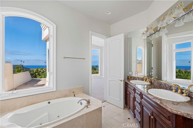 4627 Surrey Drive, Corona Del Mar, CA 92625
