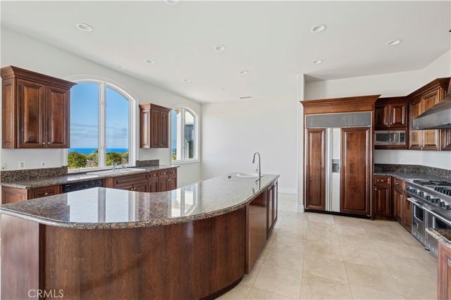 4627 Surrey Drive, Corona Del Mar, CA 92625