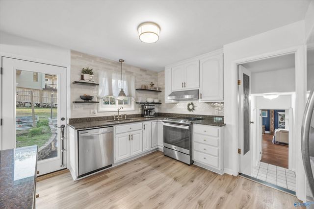 1104 Alta Vista Avenue SE, Huntsville, AL 35801