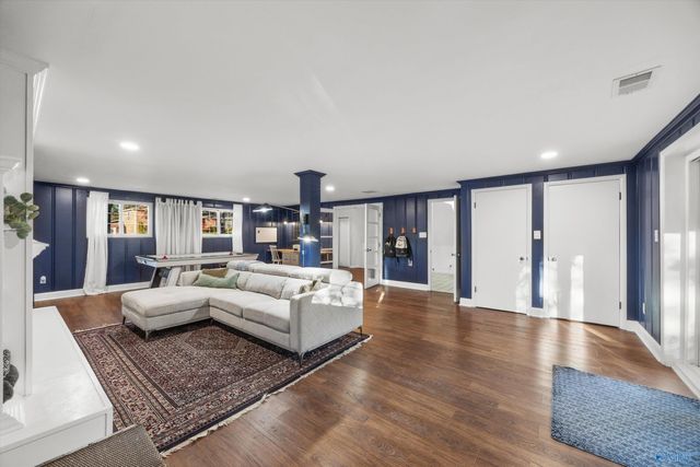 1104 Alta Vista Avenue SE, Huntsville, AL 35801