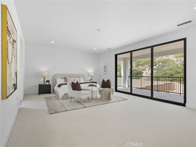 9539 N Andora Avenue, Chatsworth, CA 91311