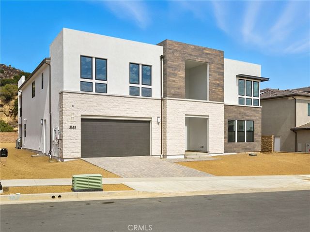 9539 N Andora Avenue, Chatsworth, CA 91311