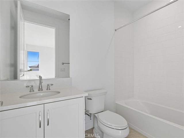 9539 N Andora Avenue, Chatsworth, CA 91311